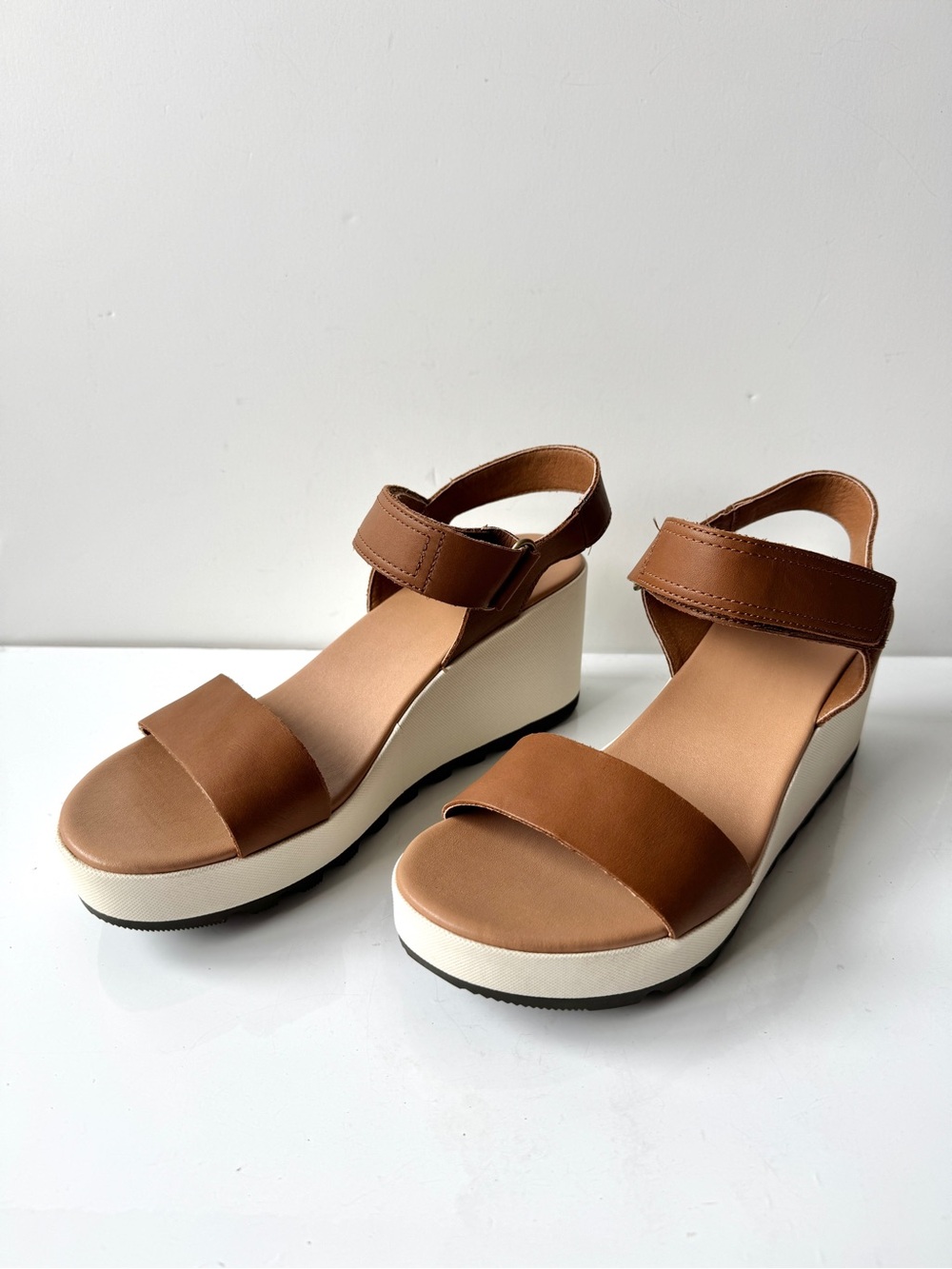 Sorel Cameron Brown Leather Ankle Strap Platform Wedge Sandals Size 10 US